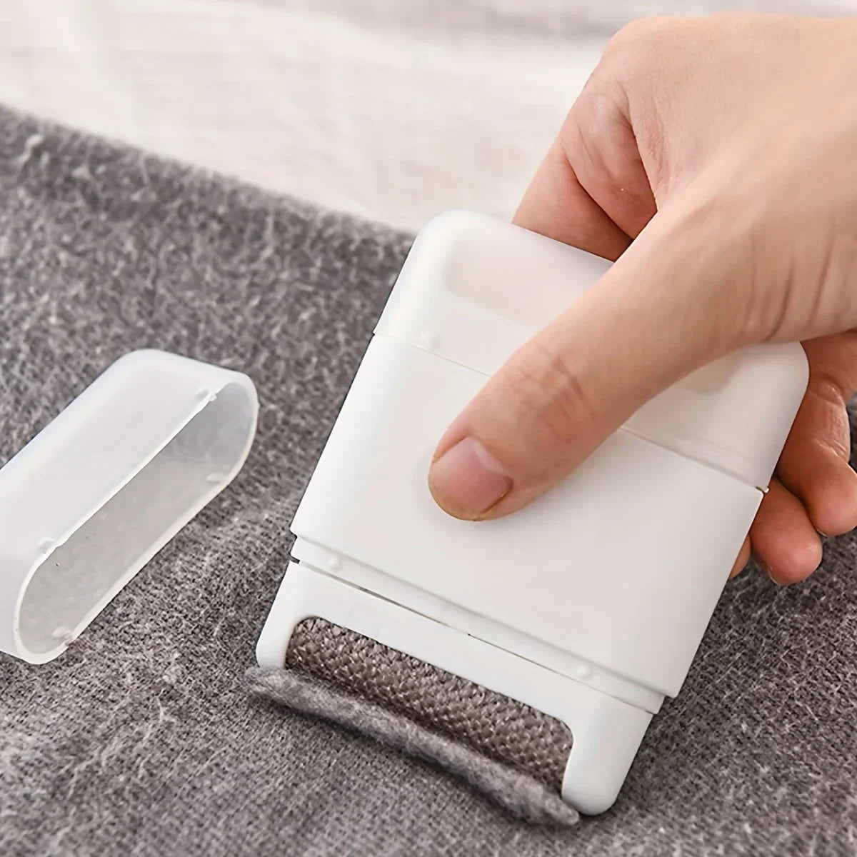 1pc Portable Mini Lint Rollers Carpet Hair Remover Brush For Sweater Wool Coat Clothes Brushes Fur Cleaning Tools